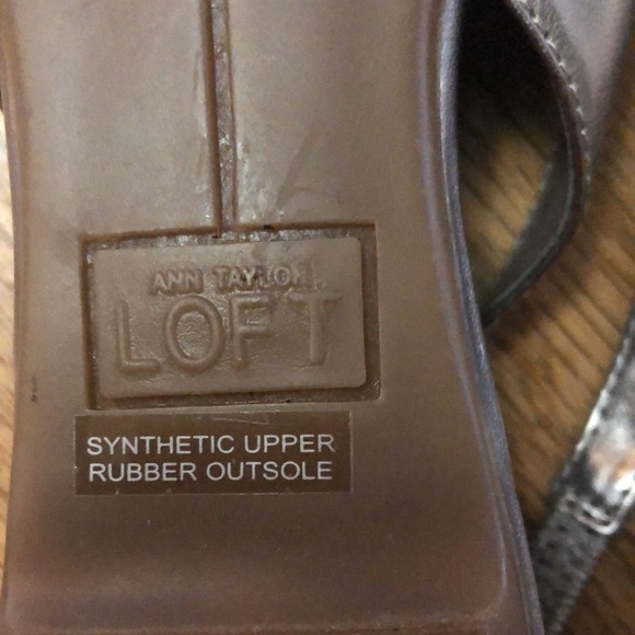 Ann Taylor Loft slingback silver shoes size 6. - Picture 8 of 8